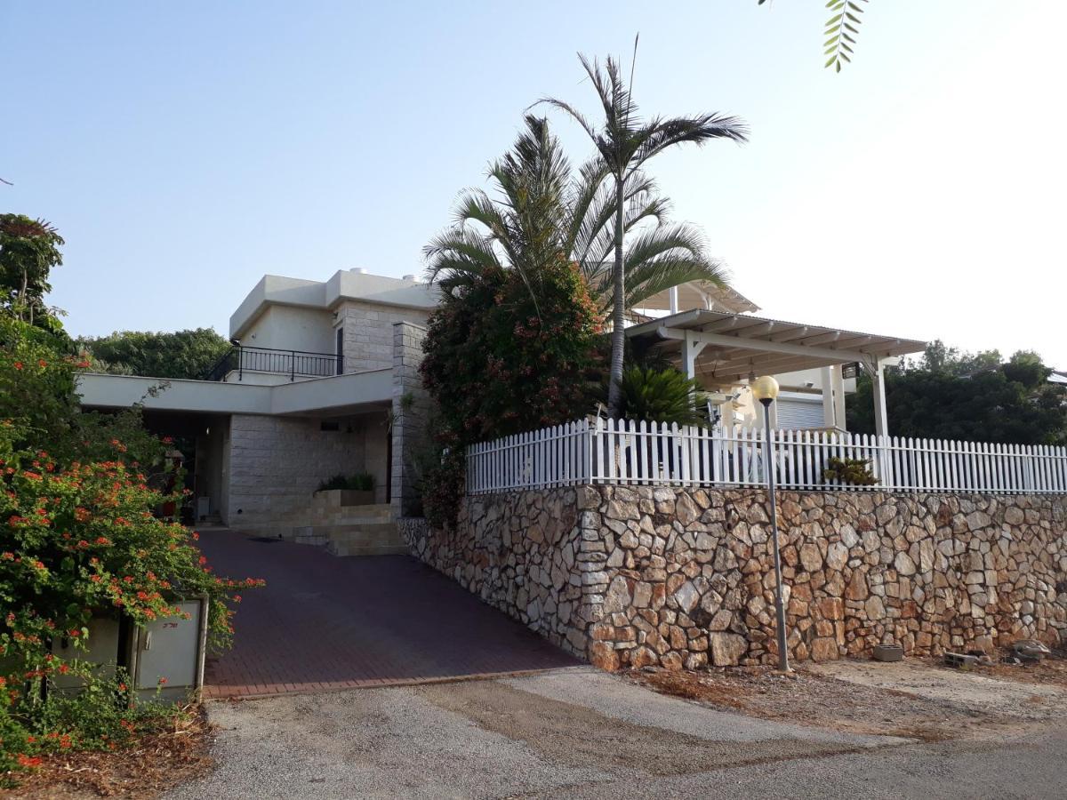 למרפסת La Balcona Apartamento Chorazim Exterior foto